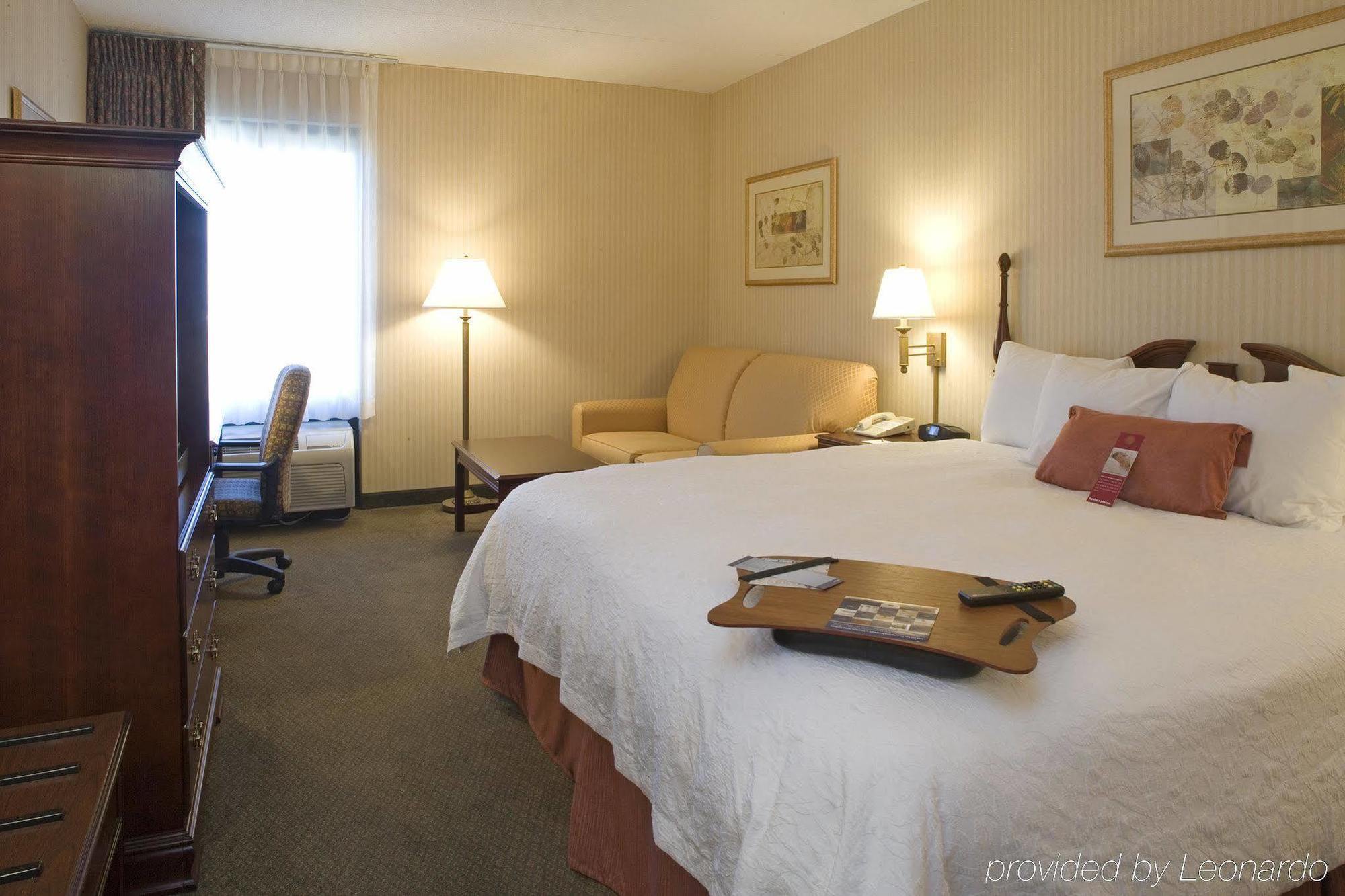Hampton Inn Erie-South Kearsarge Exterior photo